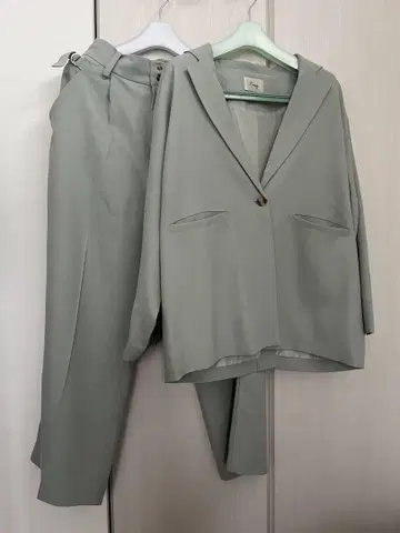 crisp 크리스프 민트 그린 셋업