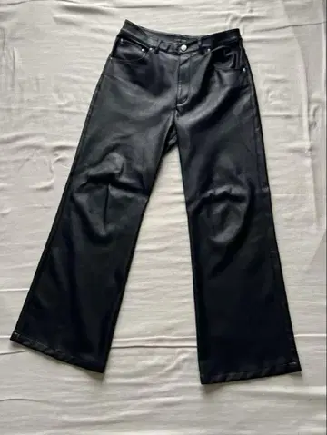 LAST NEST / leather wide pants