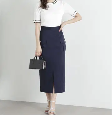 네이비 타이트 스커트 프론트 포켓 부착