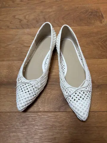 Le Talon 화이트 메쉬 플랫슈즈 24cm