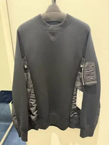 sacai 스펀지 스웨트 나일론 트윌 풀오버