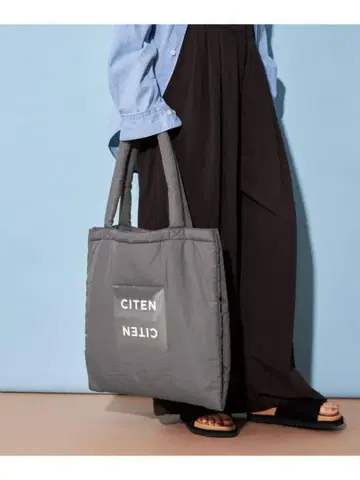 CITEN 패디드 클리어 로고 토트백