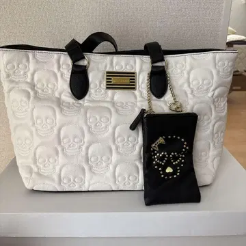 BETSEY JOHNSON 스컬 패턴 백