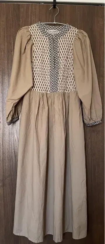아두이트리스테스 수입 프린트 원피스
