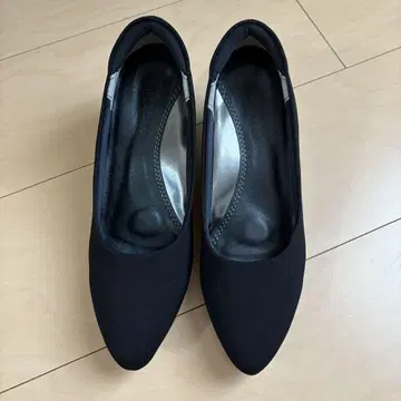 펌프스 블랙 관혼상제