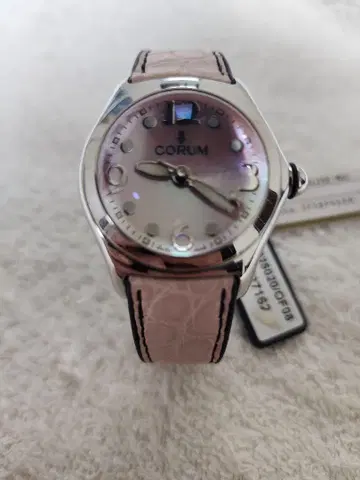 감정필 코룸 CORUM 여성용 손목시계 미사용 작동불가