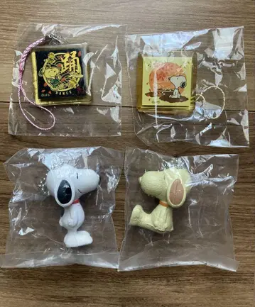 스누피 스퀴즈  4개 세트