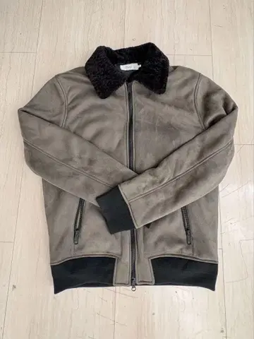 AZUL by moussy 올리브 그린 플리스 자켓 보아 옷깃