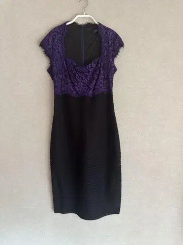 TADASHI SHOJI 슬리브리스 원피스