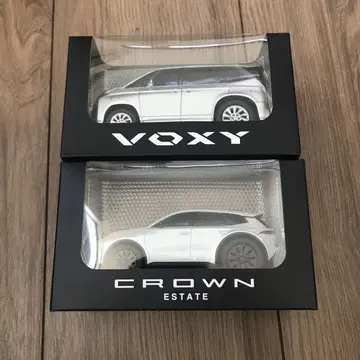 CROWN ESTATE & VOXY 풀백카