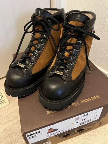[ 오늘만 가격 인하 ] DANNER LIGHT REVIVAL 28cm