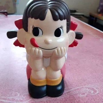 여자아이 캐릭터 저금통