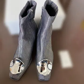 르탈론 ARTY 숏부츠 5cm 힐 실버