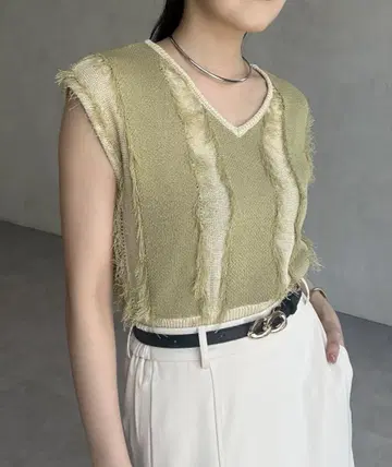 Thevon. 제본 프린지 프렌치 니트