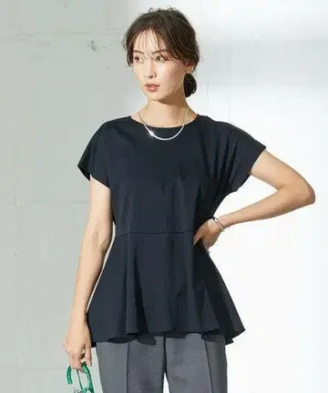택 포함 새상품 ICB [세탁 가능] 스무스 저지 페플럼 티셔츠