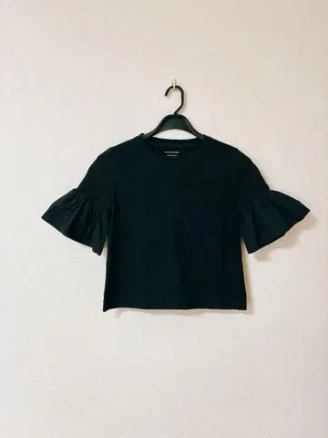BANANA REPUBLIC 블랙 프릴 반팔 상의 여성용 M