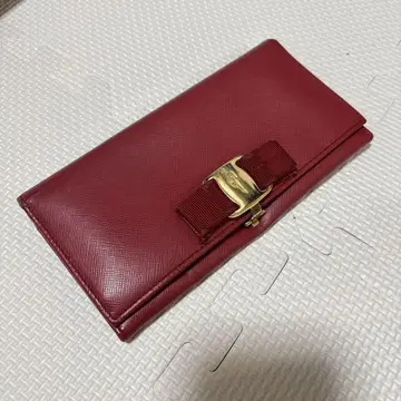 FERRAGAMO 리본 장지갑 레드