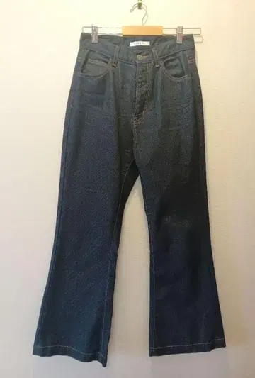 ETRE TOKYO 부츠컷 배기 데님 sizeM