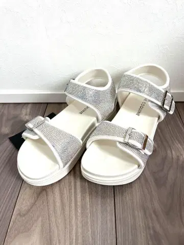 미사용 ANNE COQUINE 샌들 키라키라 화이트 24-24.5cm