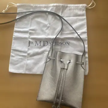 J&M DAVIDSON 실버 복조리형 숄더백 실버