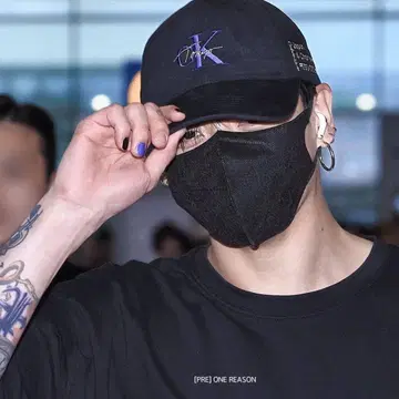 캘빈클라인 calvin klein 하라주쿠점 한정판 캡 정국 착용