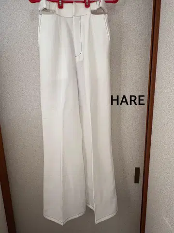 [ HARE ] 사이드 컷 아웃 와이드 팬츠