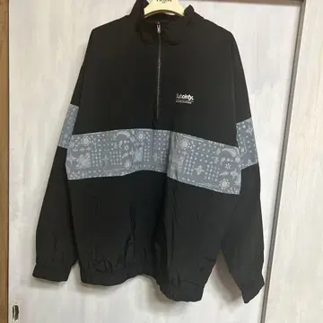 Subciety 하프 지퍼 나일론 자켓