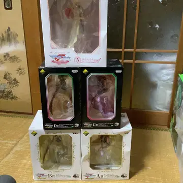 제일복권 마크로스F 상위상 피규어 묶음 판매
