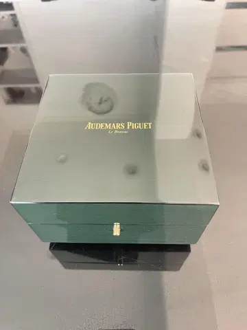 정품 오데마 피게 로얄 오크 오프쇼어 크로노그래프 상자 중고