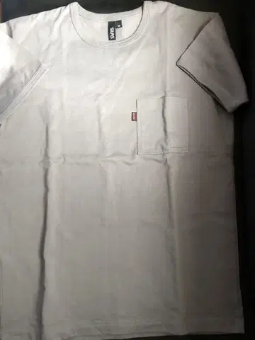 사이러스 T셔츠