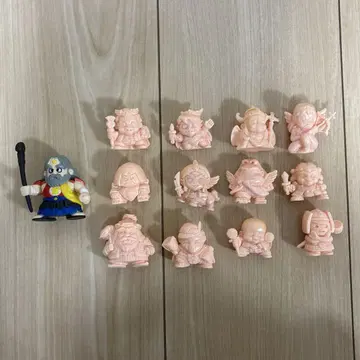 13개 슈퍼 제우스 비리만 등 지우개
