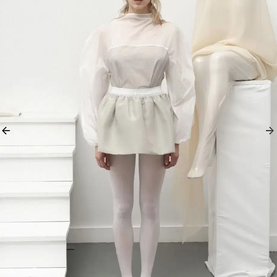 Amomento アモメントNYLON MINI SKIRT & TOP Amomento アモメントNYLON MINI SKIRT & TOP