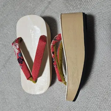 화이트 나무 나막신 21cm