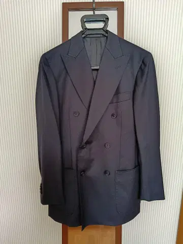 최종 가격 HILTON 힐튼 네이비 더블 브레스트 자켓 새상품급 M