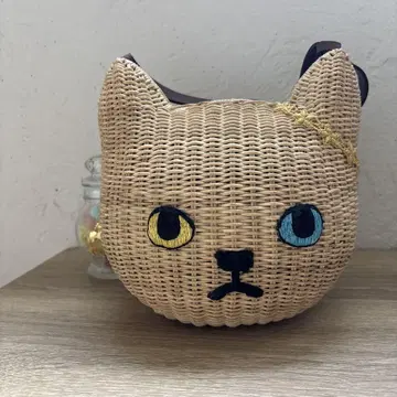 고양이 얼굴 디자인 라탄 바스켓백