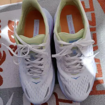HOKA 러닝화 스니커즈 25cm