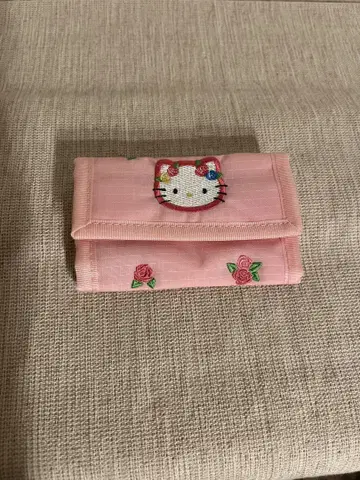 헬로키티 키케이스 장미