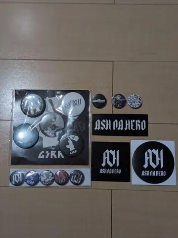ASH DA HERO 캔뱃지 스티커 세트