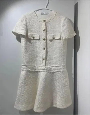 화이트 반팔 무릎 기장 원피스 ZARA