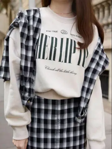 herlipto Cherish Oversized Sweatshirt