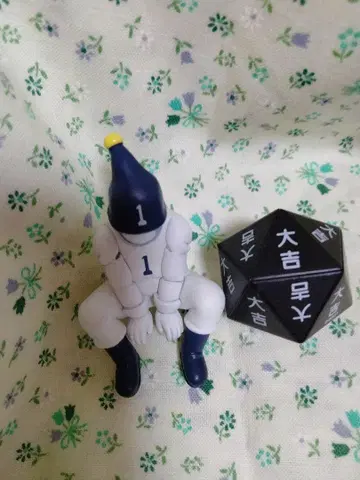 헌터헌터 제일복권 리스키 다이스 데스크탑 마스코트