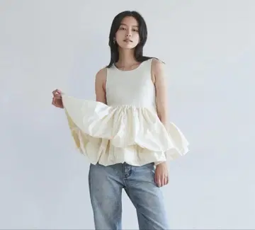 Knit Docking 벌룬 슬리브리스 상의