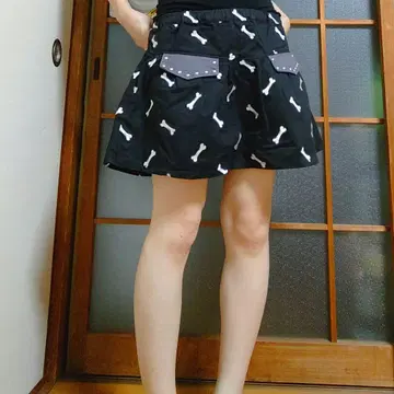 candy stripper 본 골격 자수 올 패턴 미니 스커트 블랙