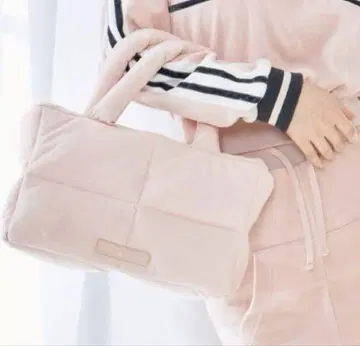 다리치 러버 로고 퍼 백