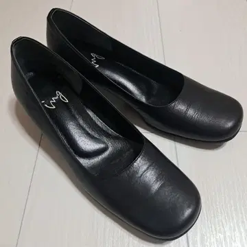 블랙 가죽 로퍼 낮은 힐 22cm