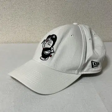 뉴에라 도라에몽 골프 캡 화이트