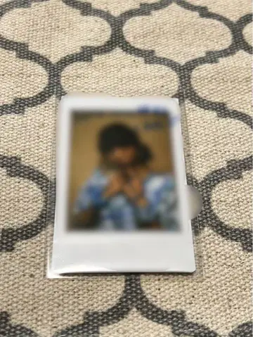 츠지노 카나미 폴라로이드