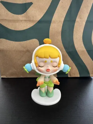 POPMARTPOPMART 스컬 팬더 피규어 CANDYMONSTER