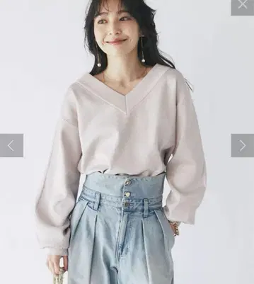 la boutique bonbon 라메 V넥 긴팔 니트
