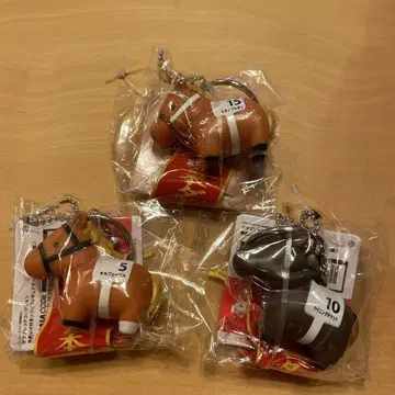 서러브레드 컬렉션 우승 리본 소프트 비닐 피규어 볼체인 3개 세트